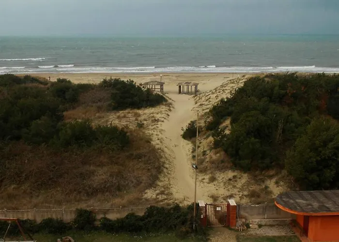 House On The Beach * Calambrone